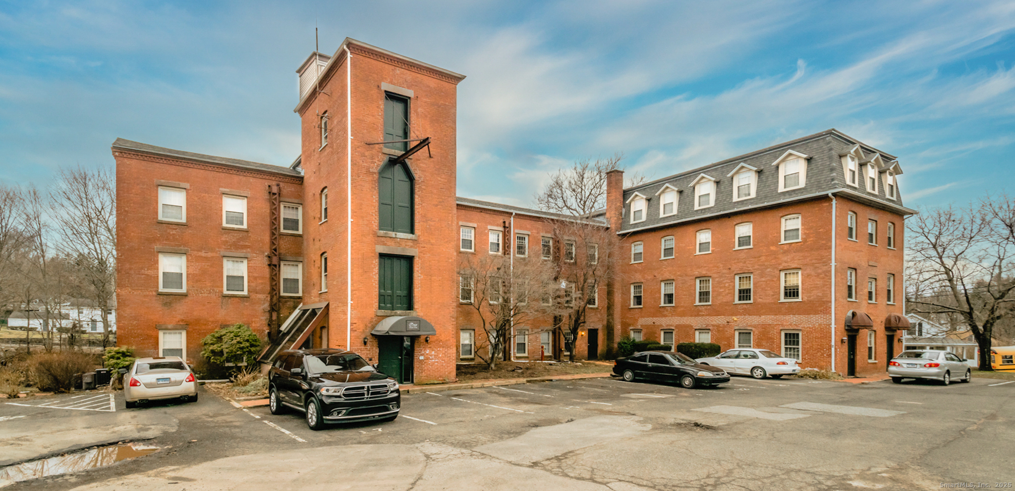 1 Russell Street APT 15