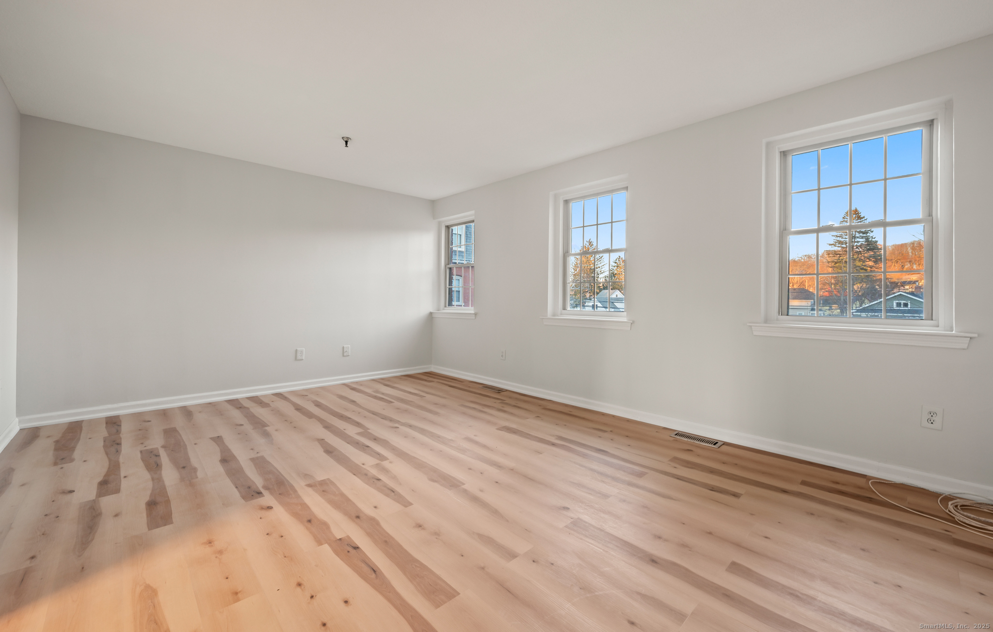 1 Russell Street APT 15