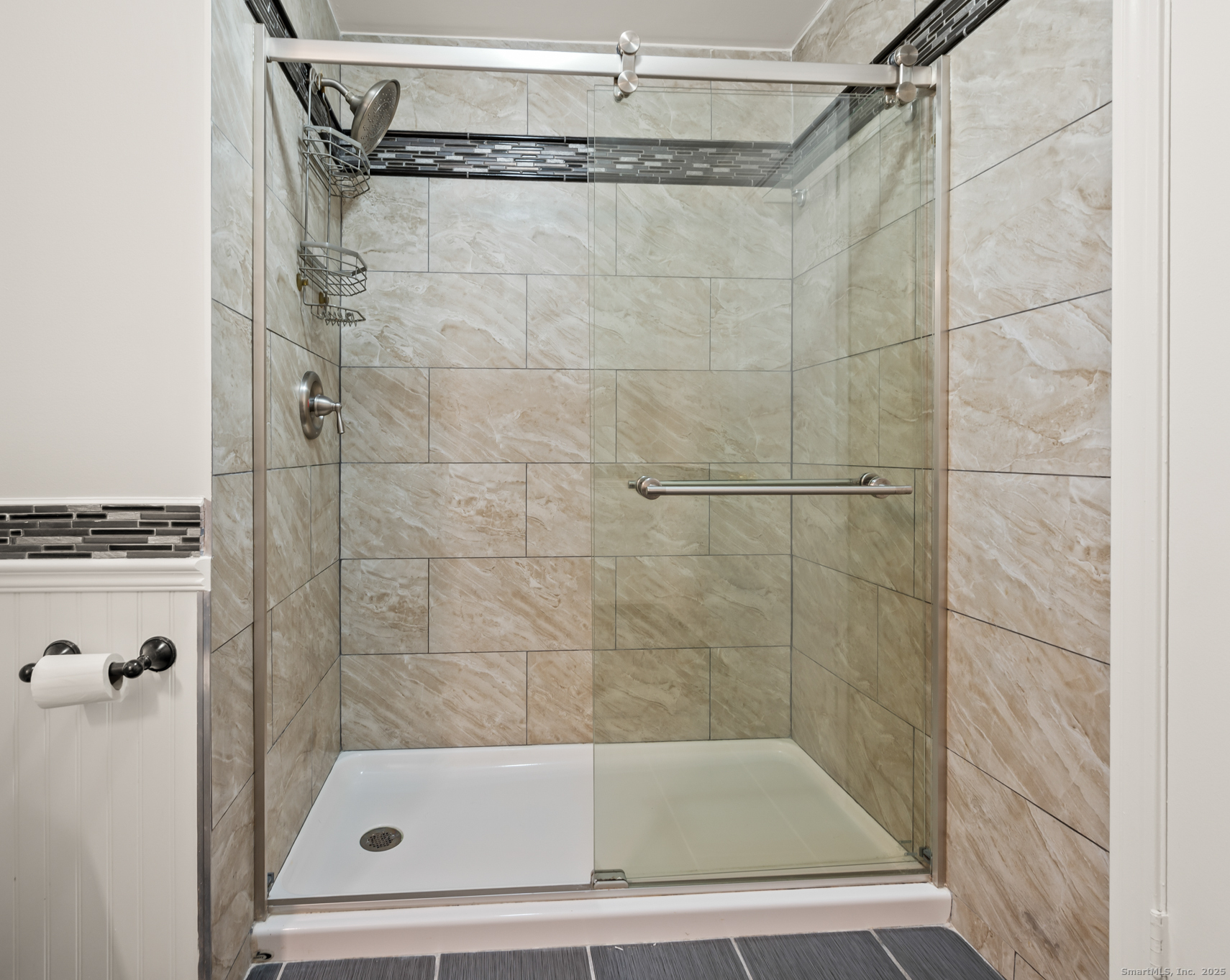 1 Russell Street APT 15