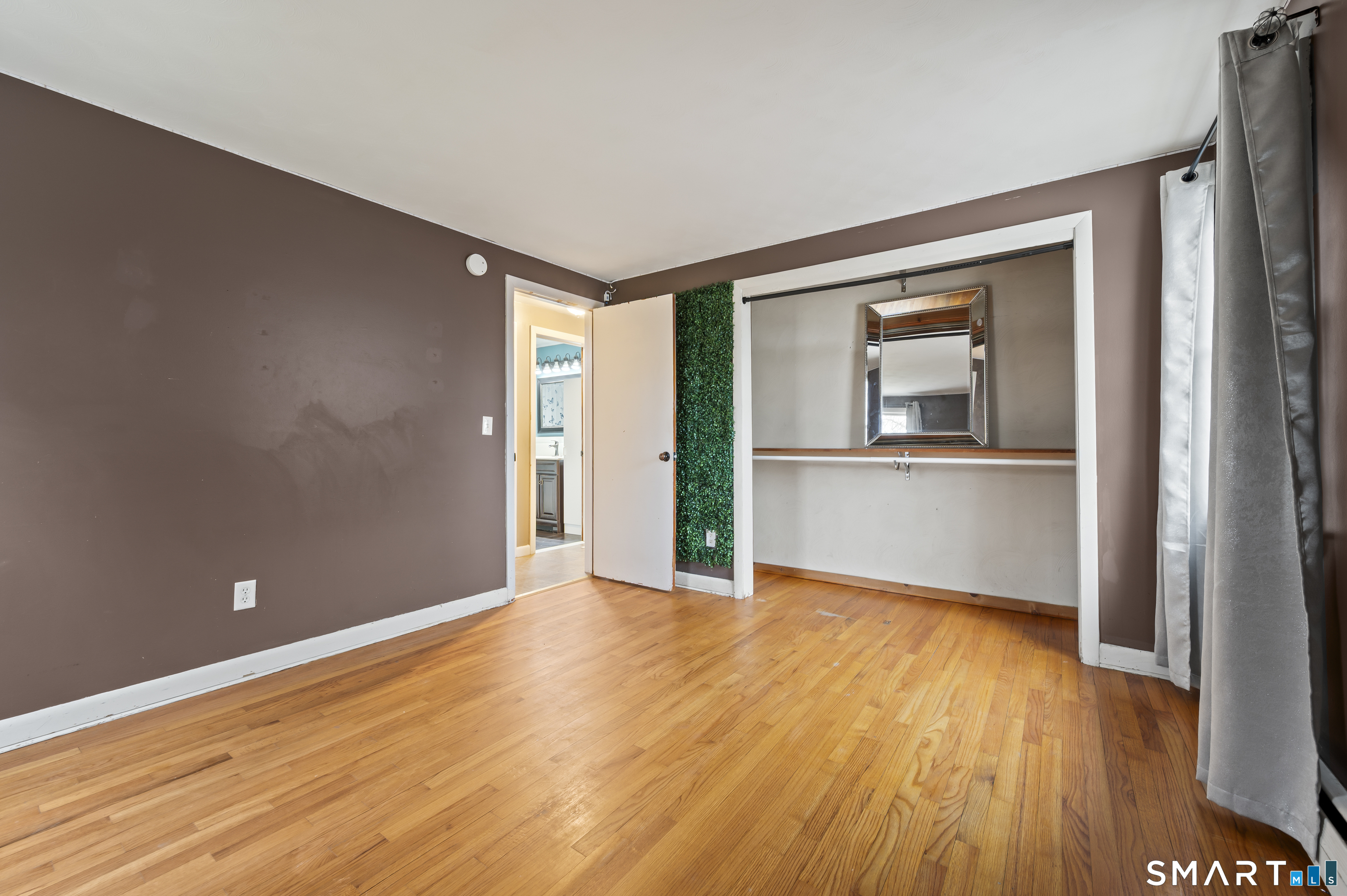 40 Hutchinson Street