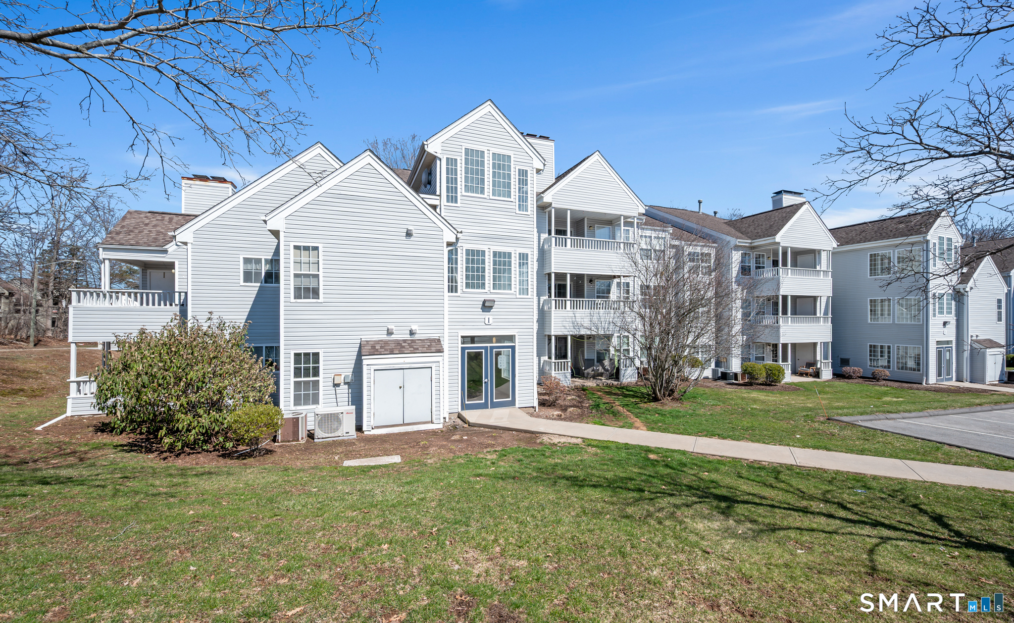 1 Forest Glen Circle 11
