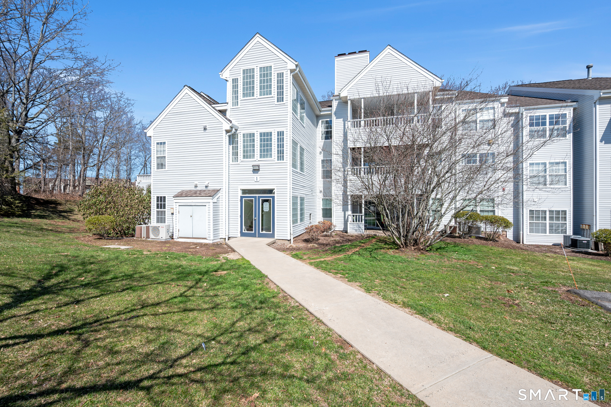 1 Forest Glen Circle 11