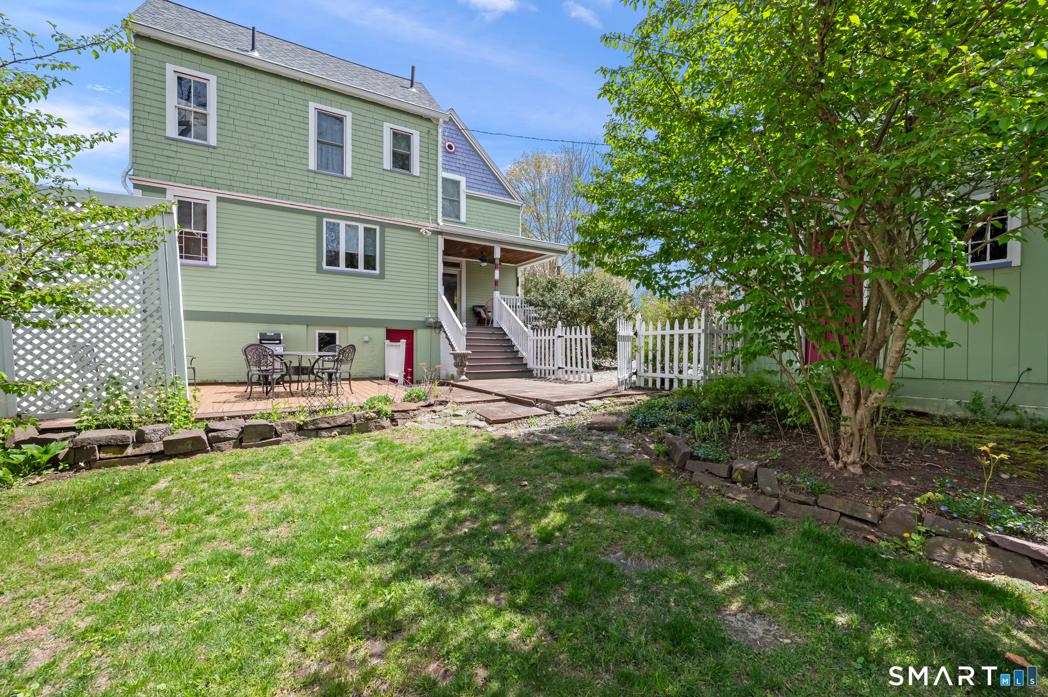 11 Plains Road