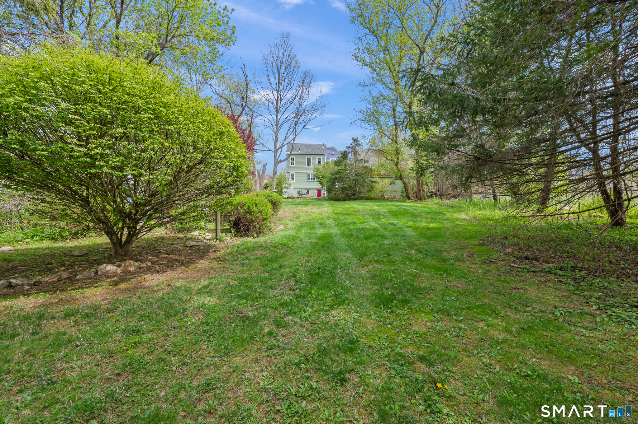11 Plains Road