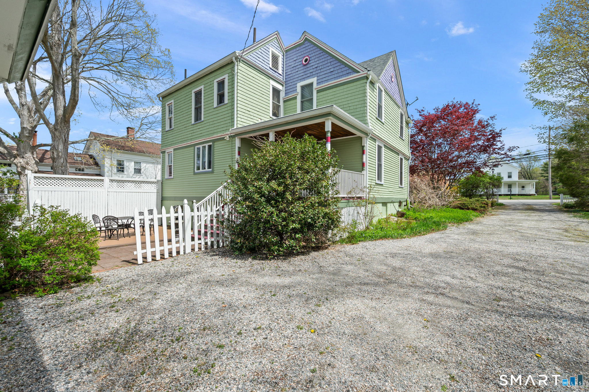 11 Plains Road