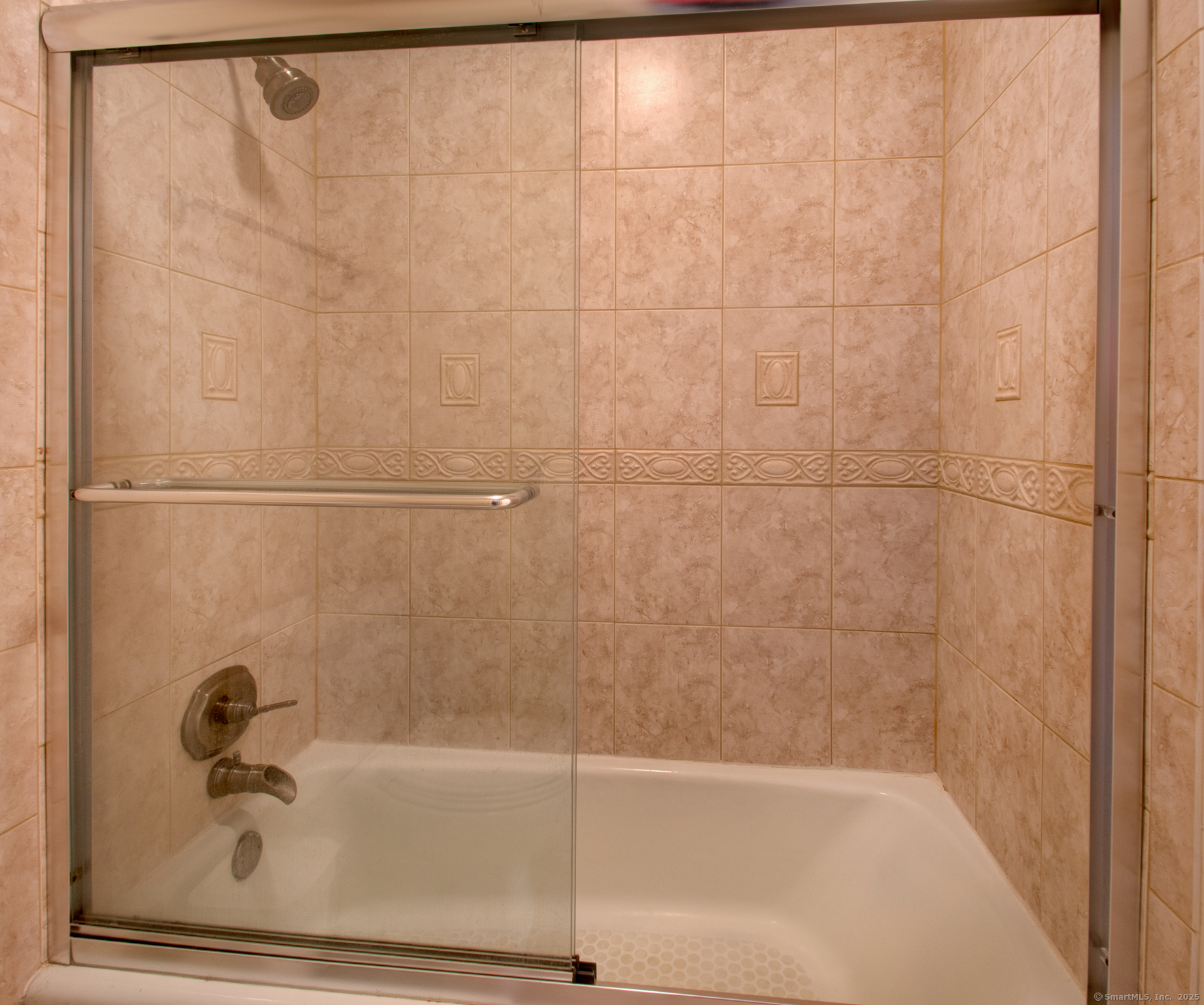 184 Gravel Street 26