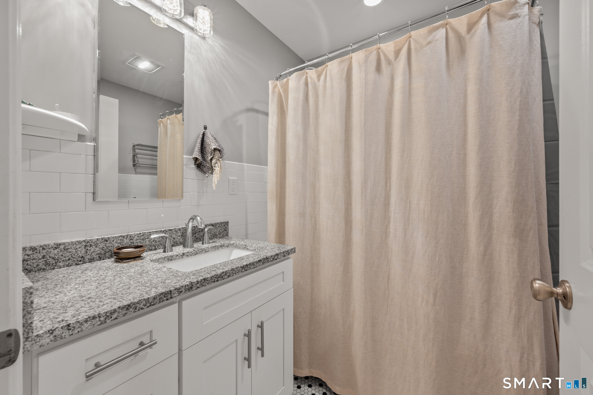 122 Newfield Street Unit: 3A