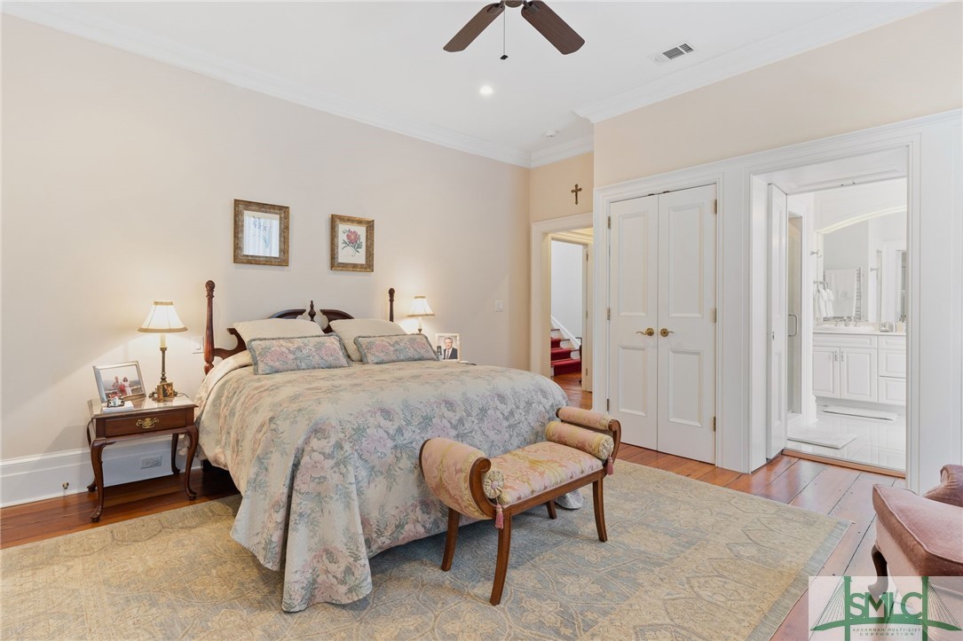 22 W Harris Street