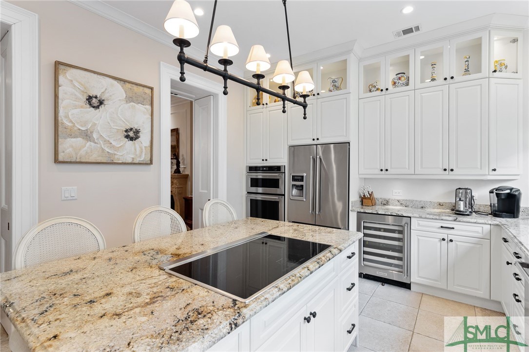 22 W Harris Street