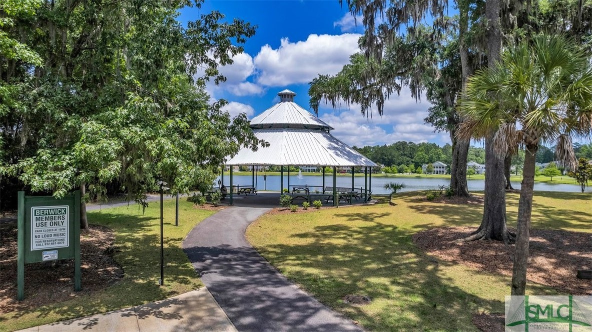 144 Chapel Lake S