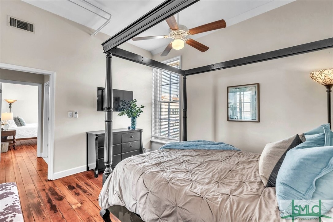 105 Whitaker Street 302