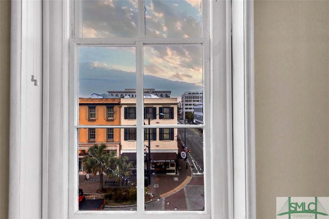 105 Whitaker Street 302