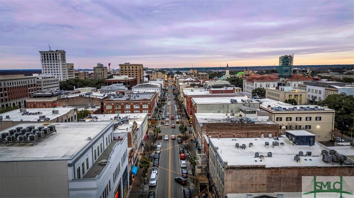 105 Whitaker Street 302