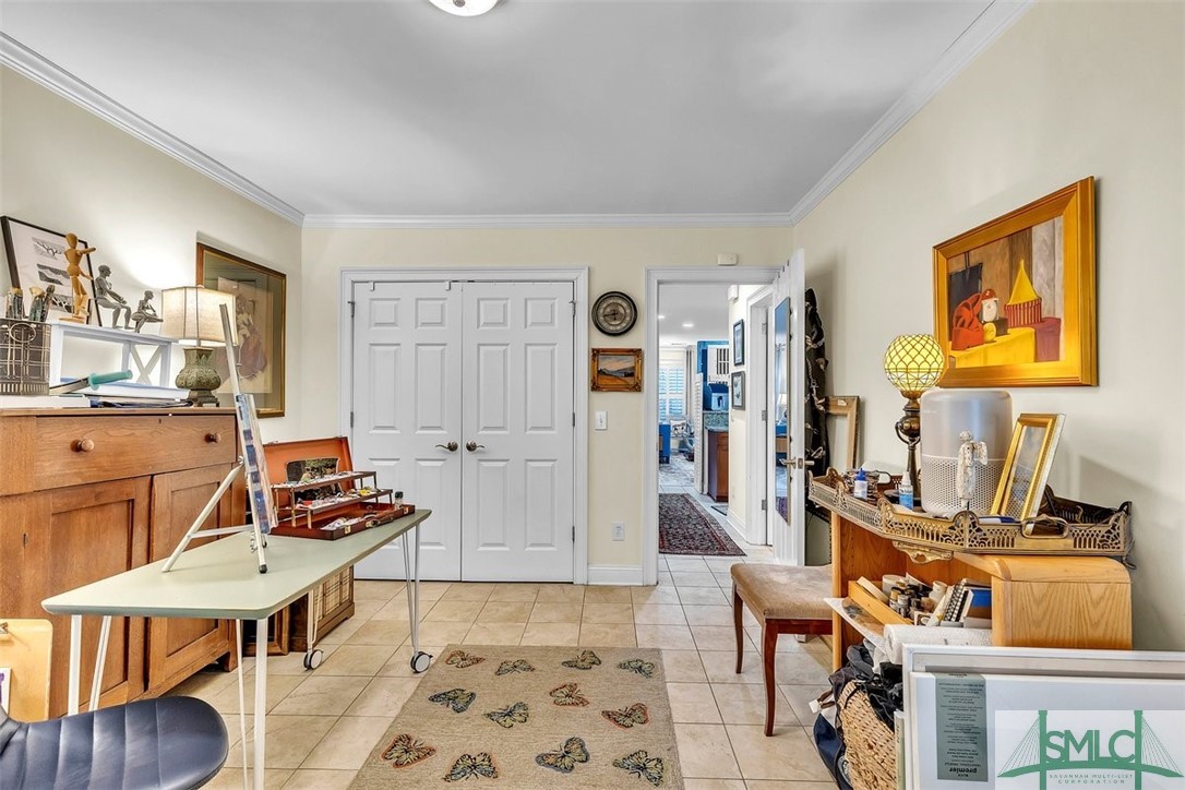 313 W Taylor Street