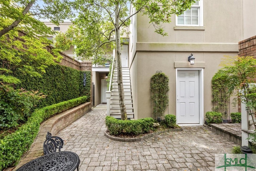 313 W Taylor Street
