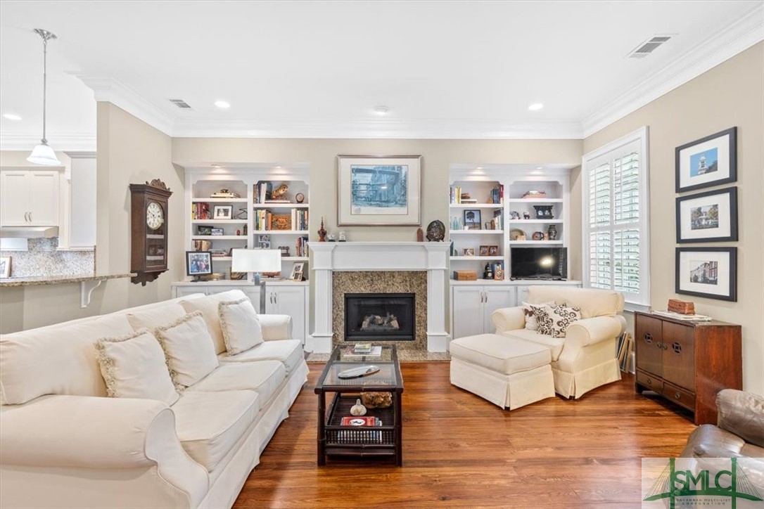 313 W Taylor Street