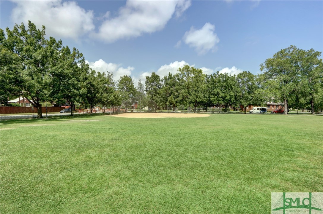 402 E 56th Street