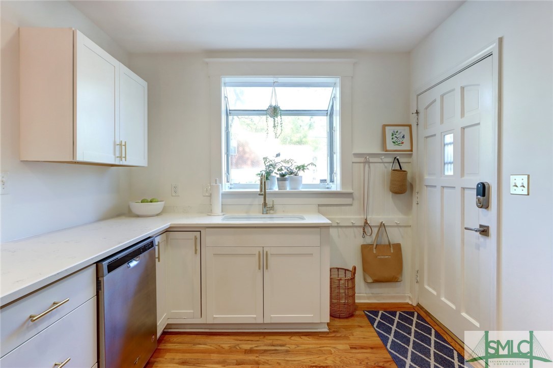 402 E 56th Street