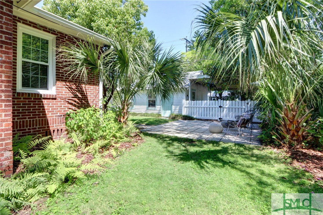 402 E 56th Street