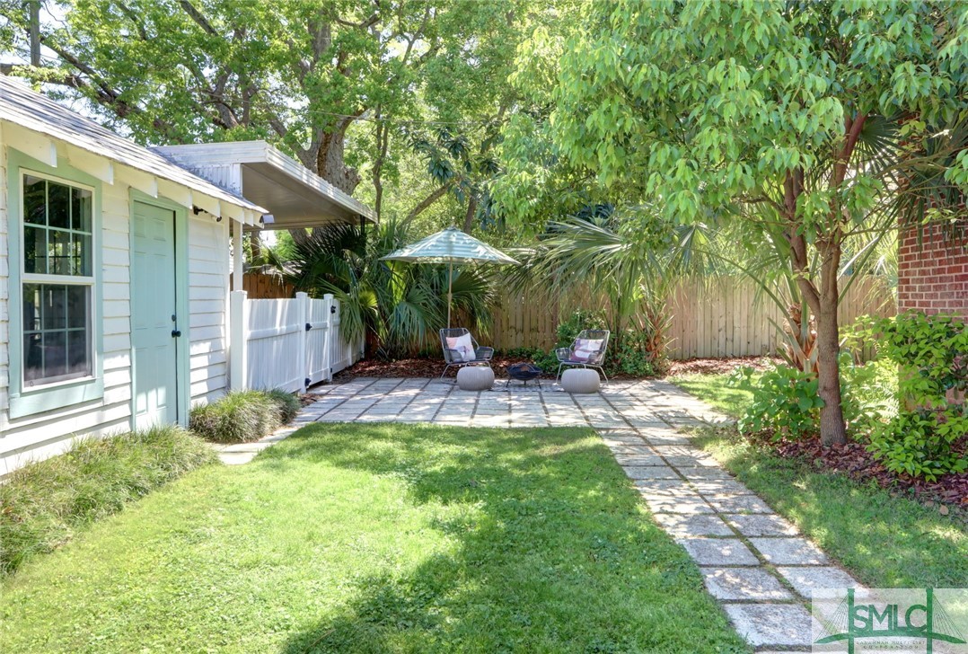 402 E 56th Street
