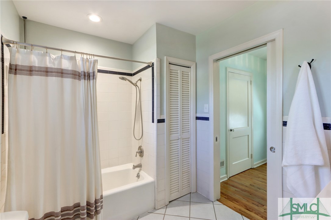 402 E 56th Street