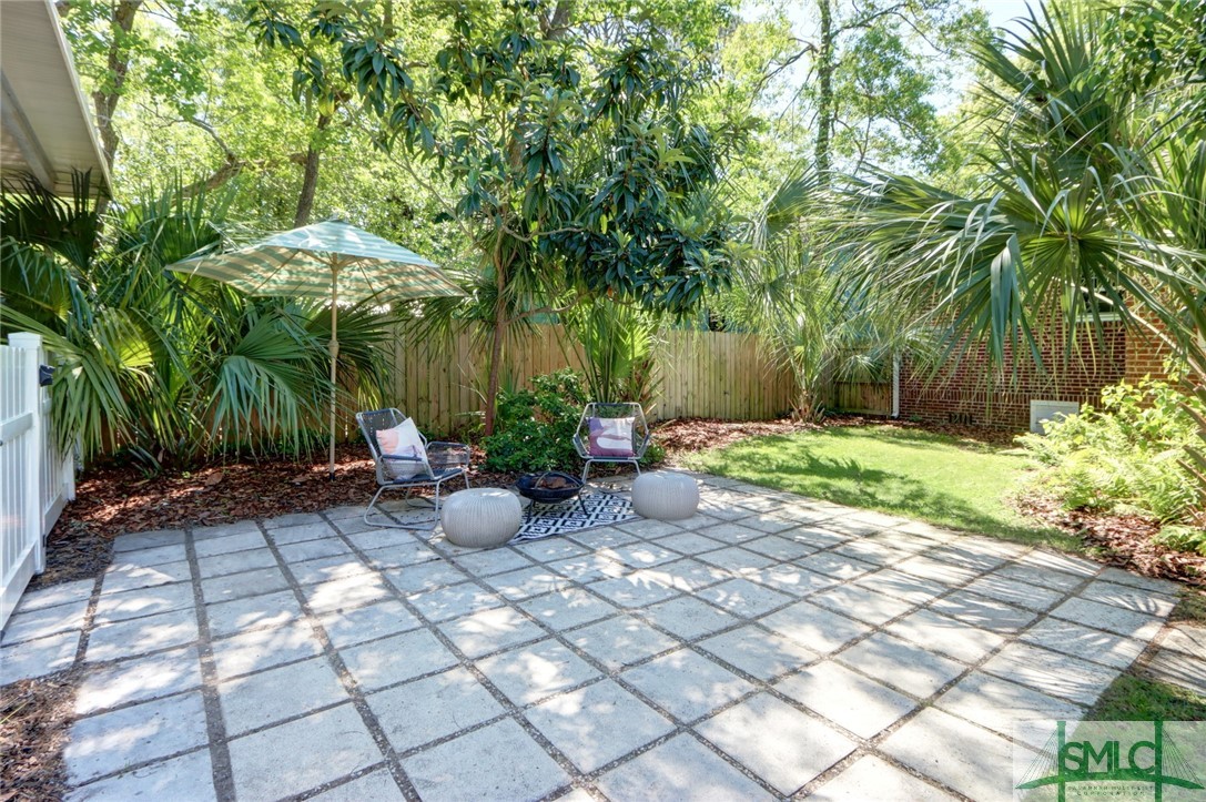402 E 56th Street