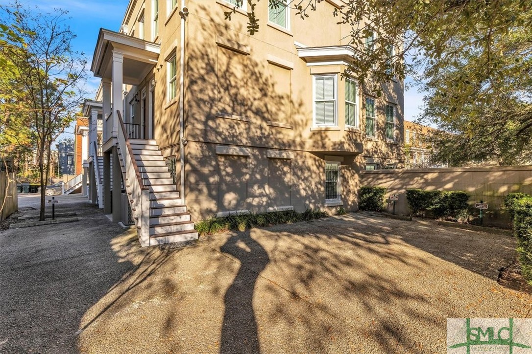 433 Montgomery Street A