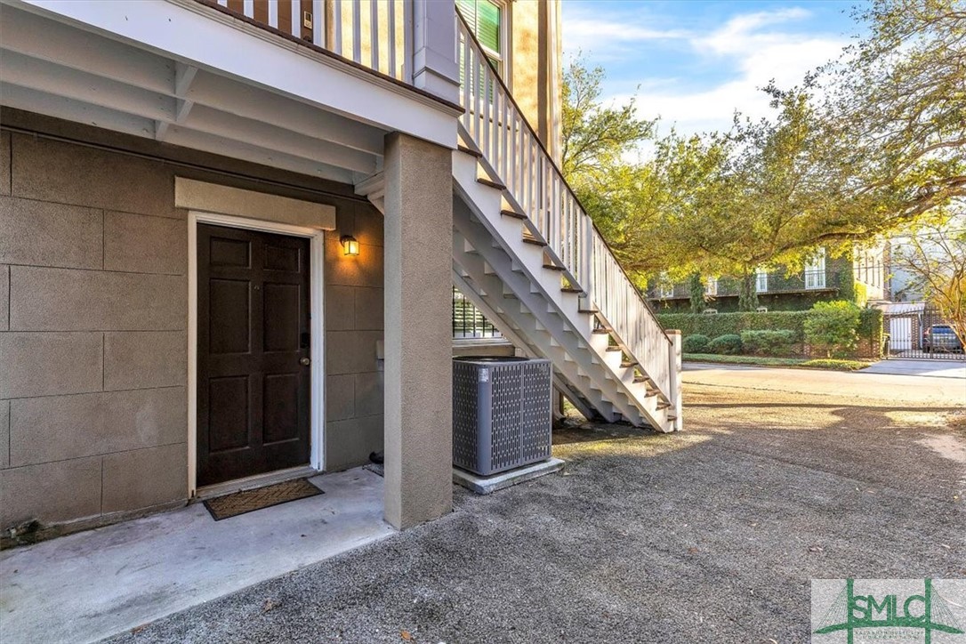 433 Montgomery Street A