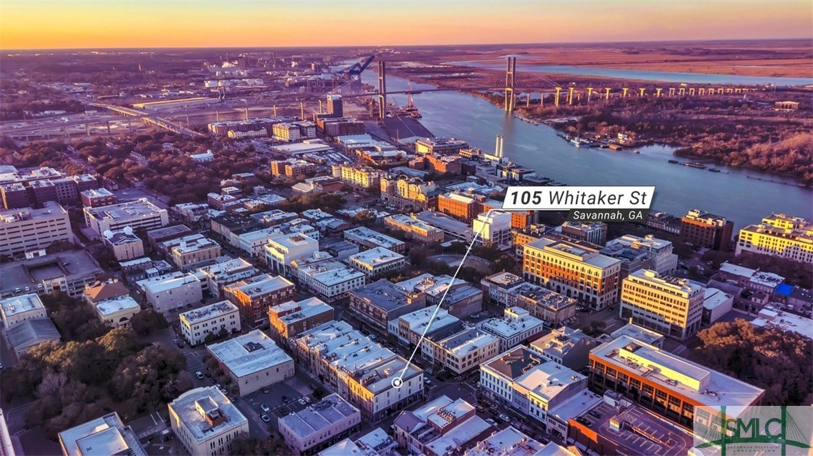 105 Whitaker Street 302