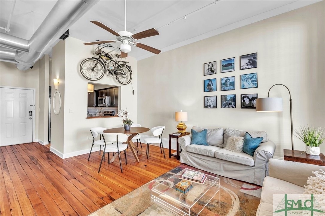 105 Whitaker Street 302