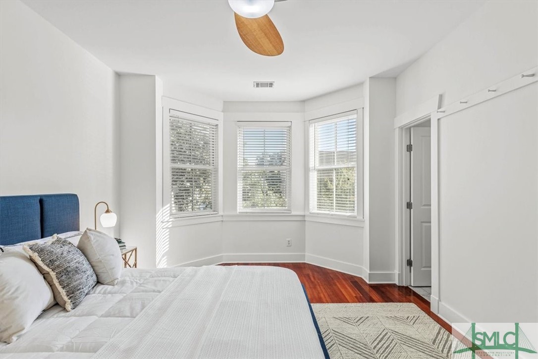 222 E Waldburg Street B