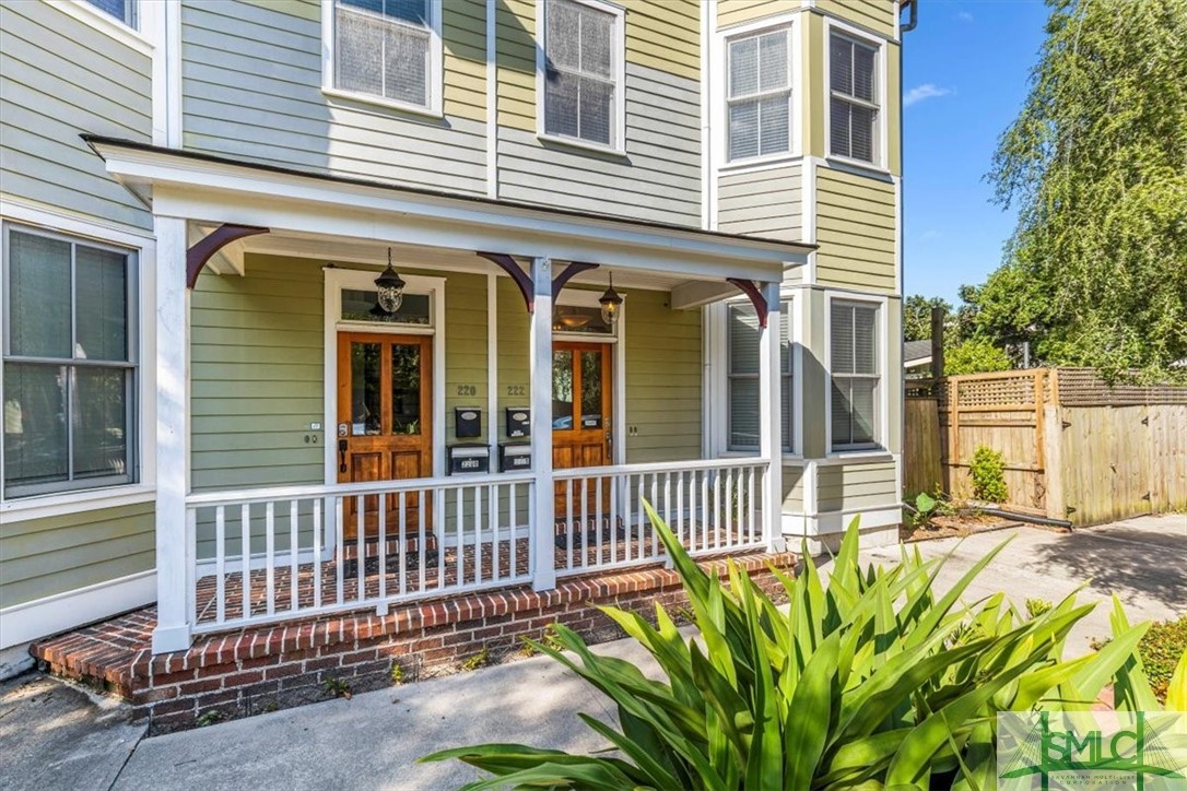 222 E Waldburg Street B