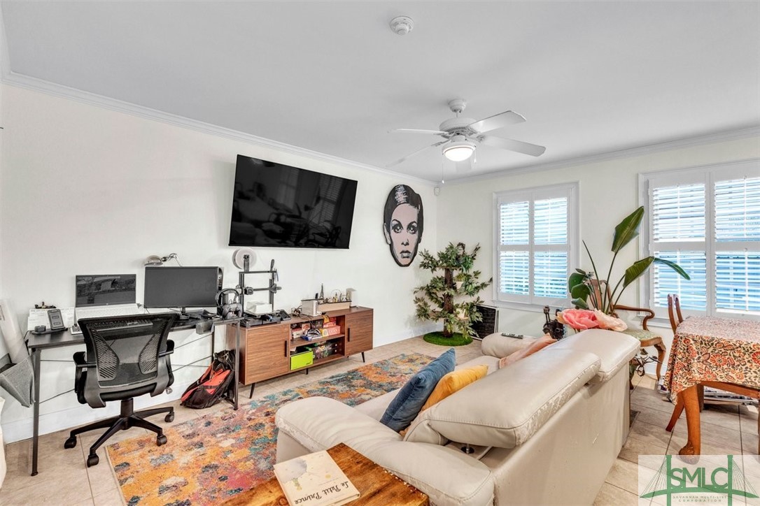 313 W Taylor Street