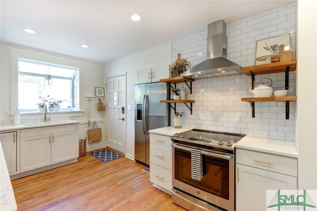 402 E 56th Street