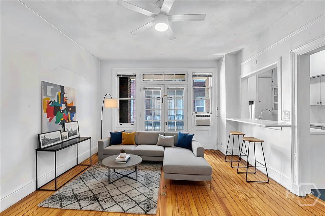 24 E Liberty Street 42