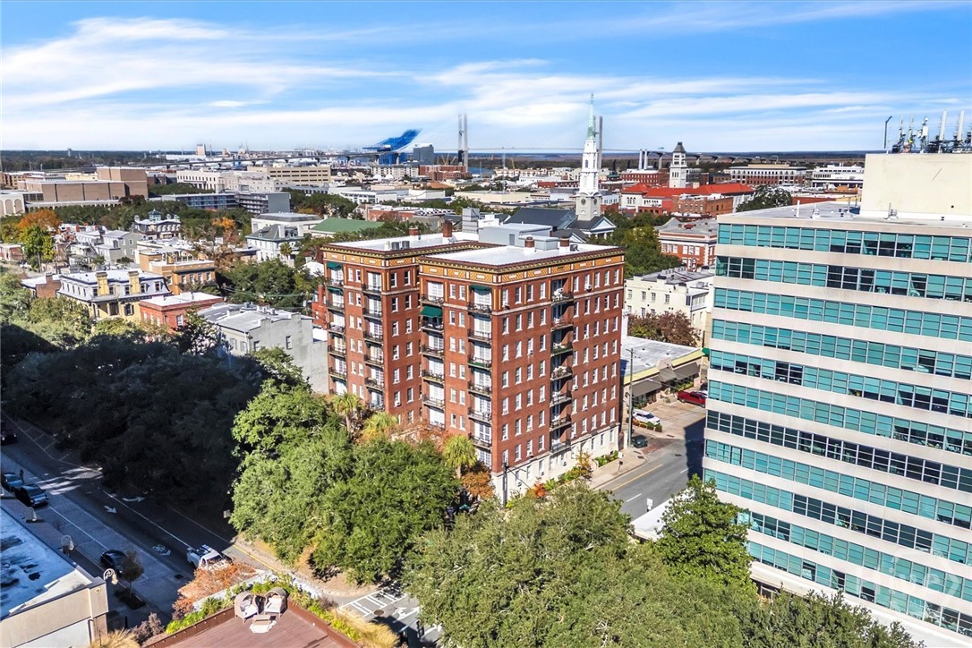 24 E Liberty Street 42