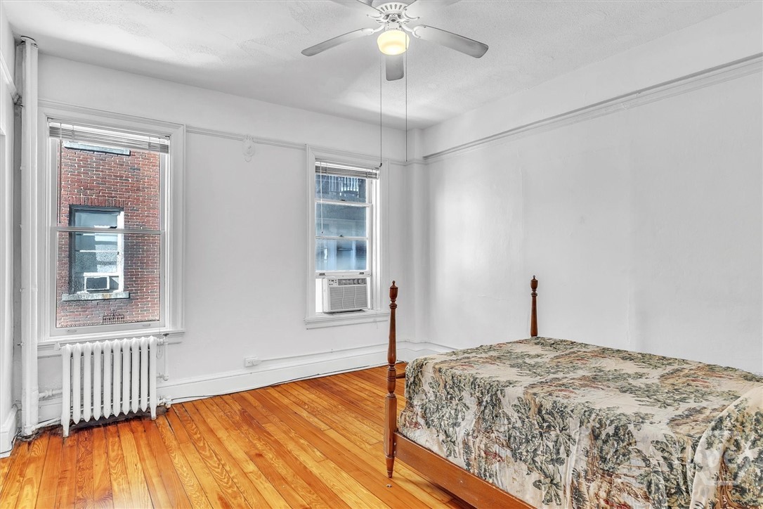 24 E Liberty Street 42