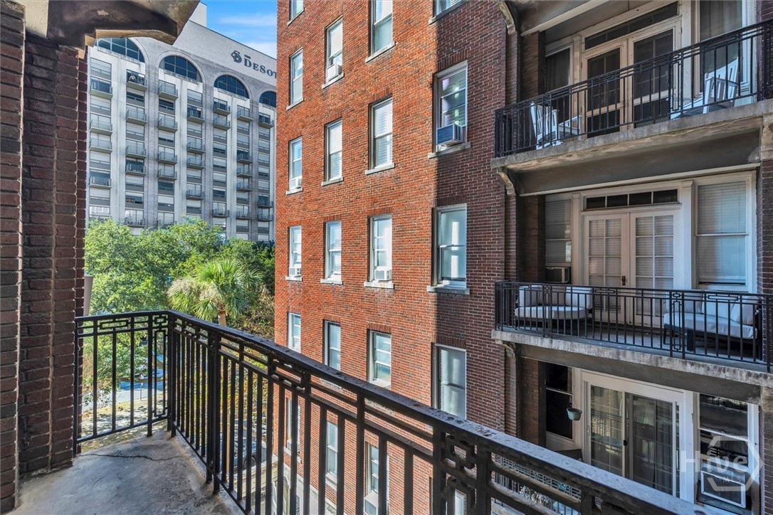 24 E Liberty Street 42