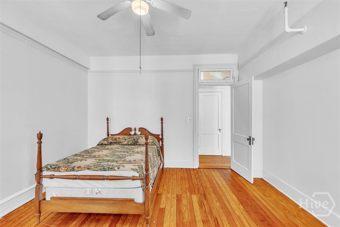 24 E Liberty Street 42