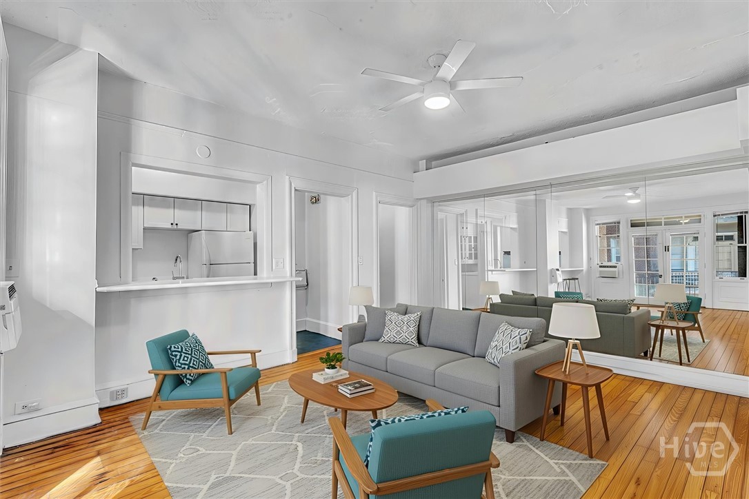 24 E Liberty Street 42