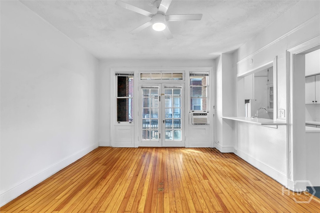 24 E Liberty Street 42