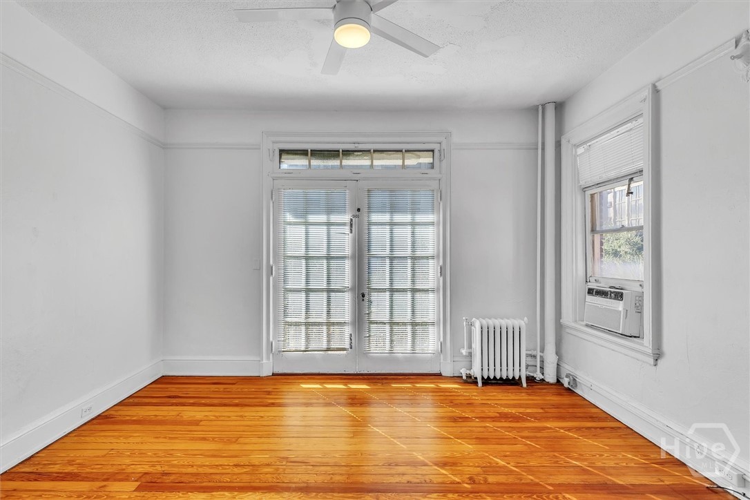 24 E Liberty Street 42