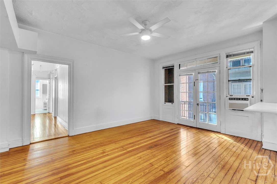 24 E Liberty Street 42