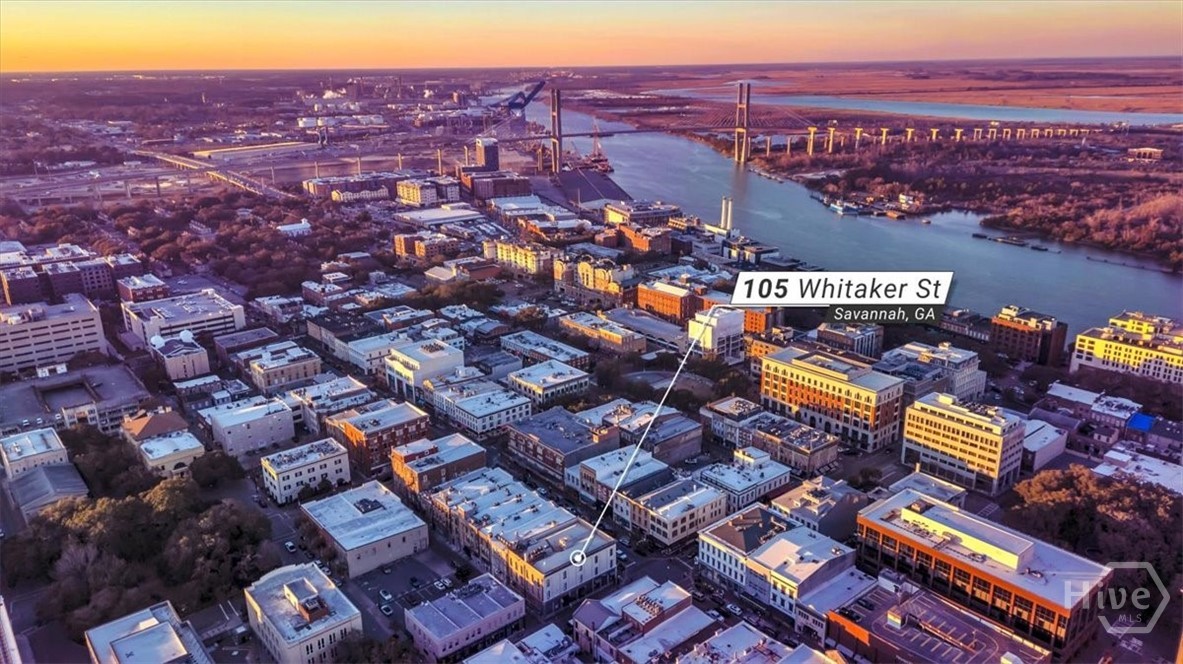 105 Whitaker Street 302