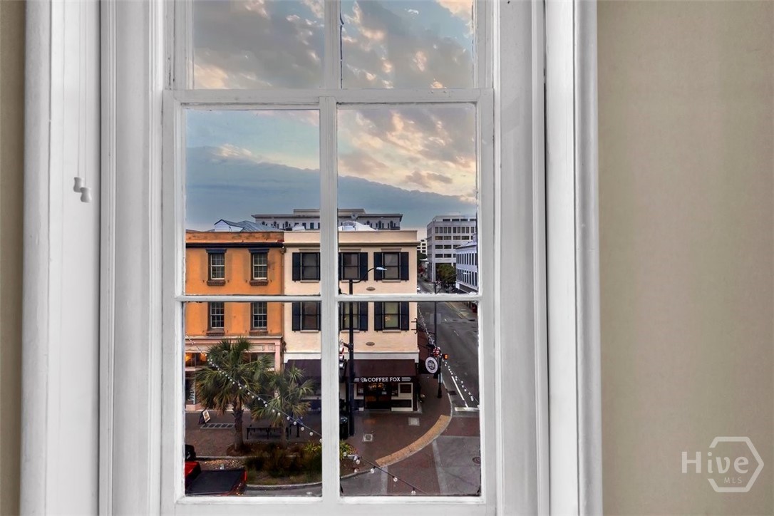 105 Whitaker Street 302