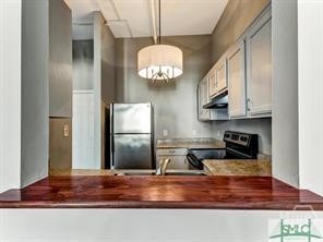 105 Whitaker Street 302