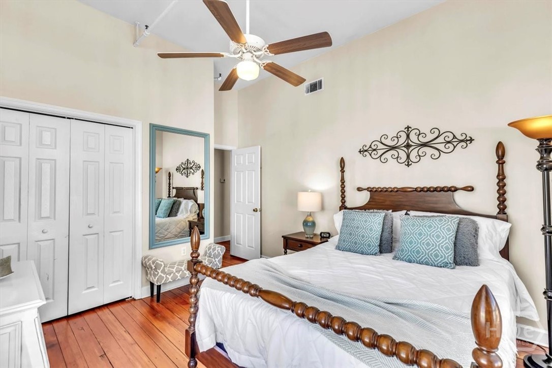 105 Whitaker Street 302