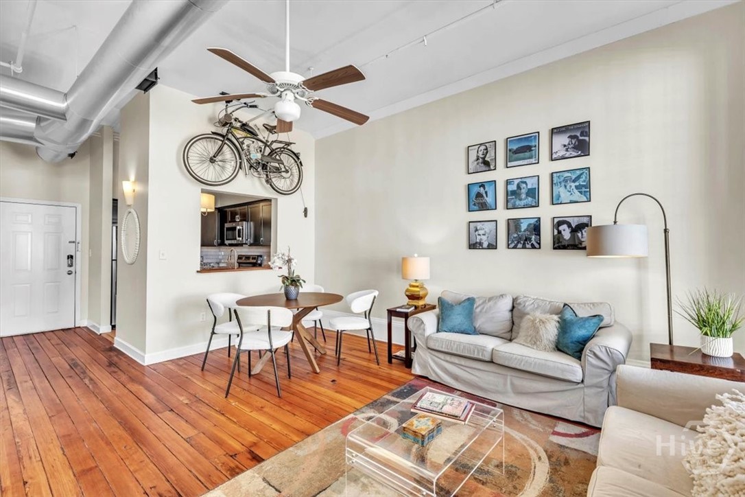 105 Whitaker Street 302