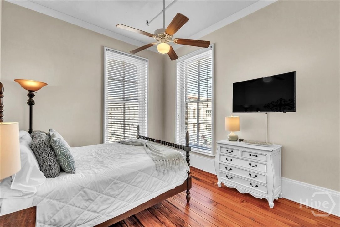 105 Whitaker Street 302