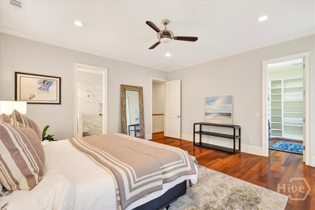 462 Montgomery